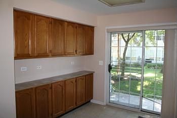 5th image of 400 Hill Ct