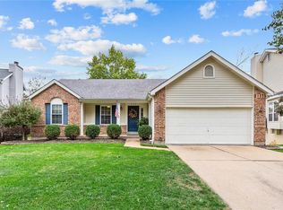 226 Westridge Parc Ln, Ballwin, MO 63021