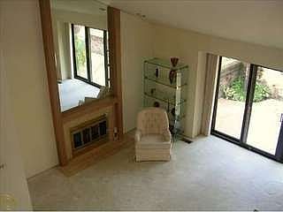2nd image of 1816 S Hill Blvd