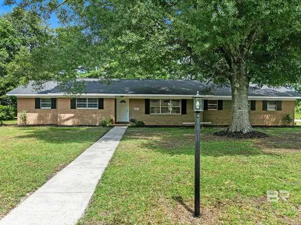 207 14th Ave, Atmore, AL 36502