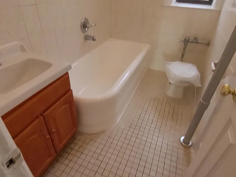 57 Avenue O #1D — Photo 17