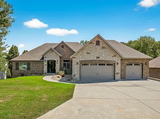 4374 E University St, Springfield, MO 65809