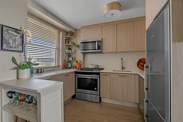 Sold by Compass | media 11