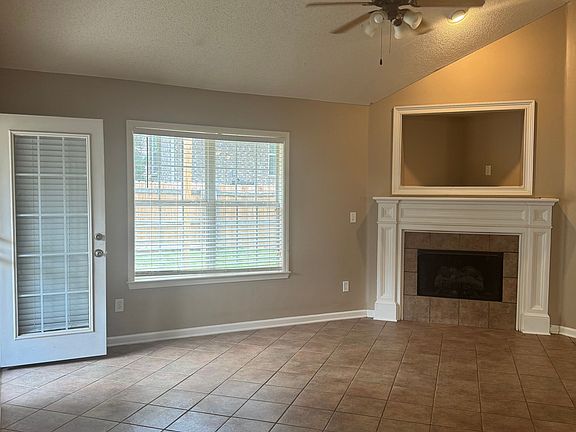 3rd image of 9840 Pigeon Roost Park Cir