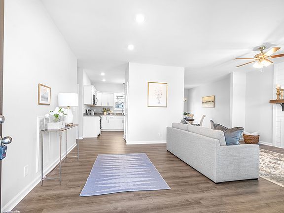 4th image of 436 Pomeroy Dr Lot 203