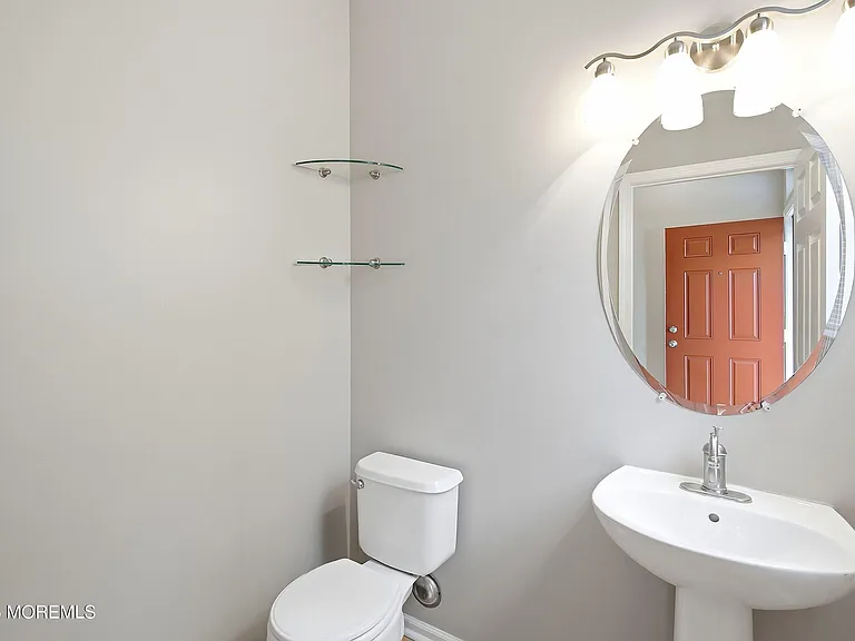 5 Manhattan Dr #63 — Photo 8
