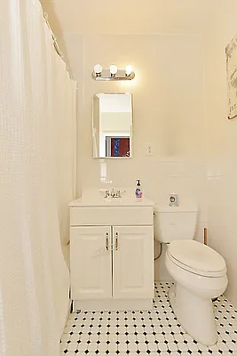 Sold by Nest Seekers International | media 6