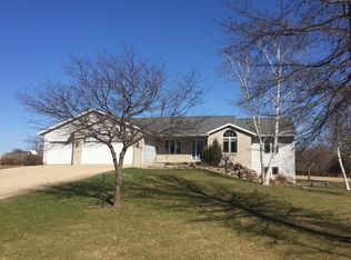 6400 S Windsor Prairie Rd, Deforest, WI 53532