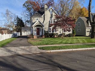 66 Newport Ave, West Hartford, CT 06107