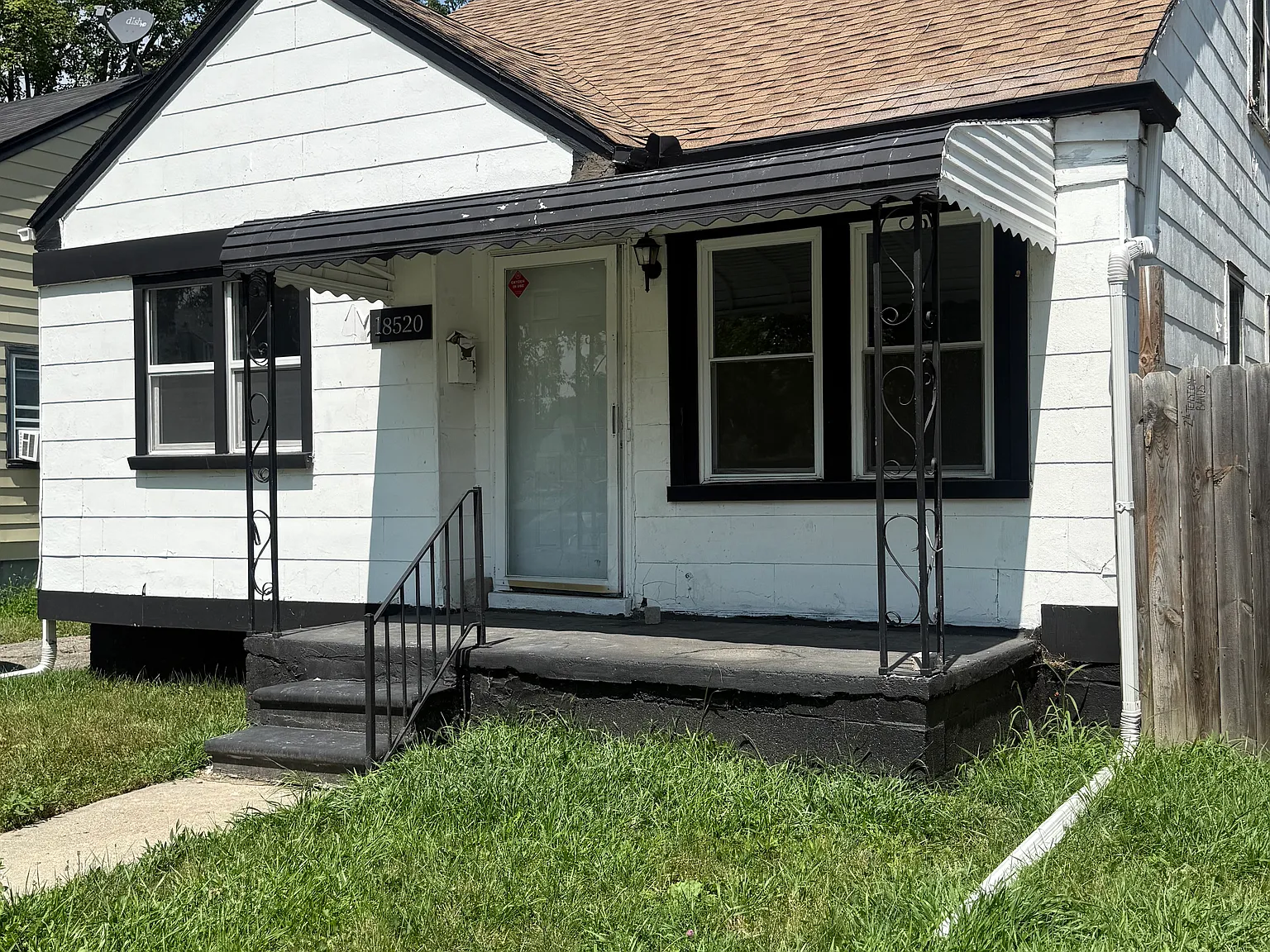 3 bed, 1005 sqft, $1,150 — Photo 3