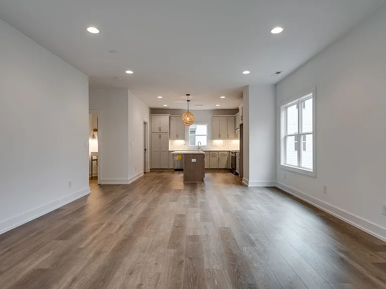 862 W Sharpe Ave #1 — Photo 18