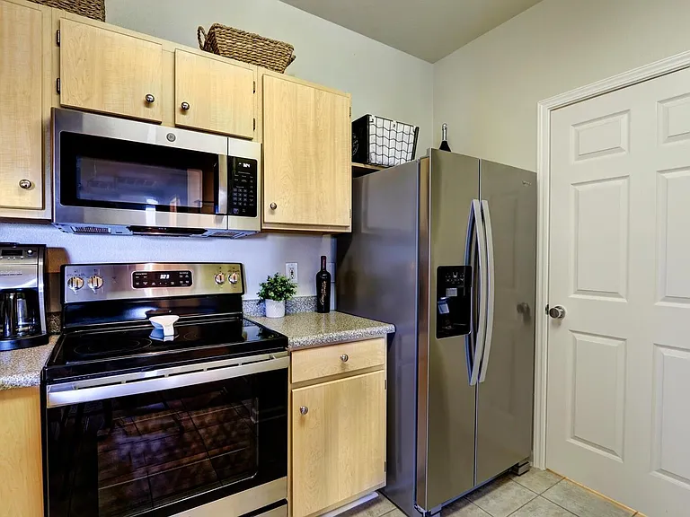 701 Gibson Dr #835 — Photo 8