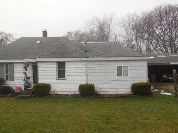 4509 Dixon Rd, Newport, MI 48166