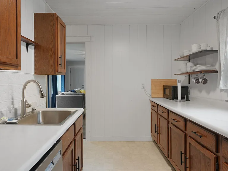1338 Eastern Pl NE #1 — Photo 9