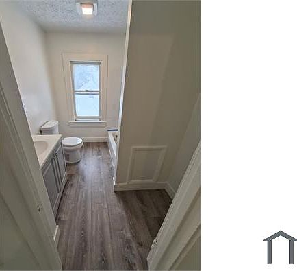 5th image of 510 Lafayette Ave