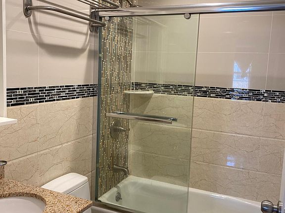 4th image of 18951 44th Ave Floor 2