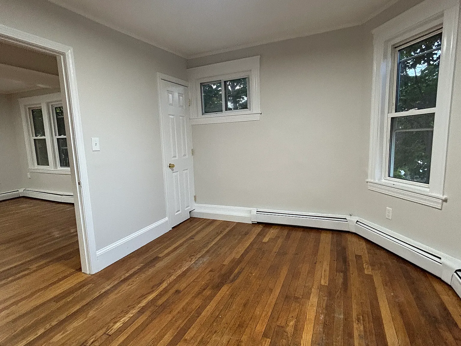 4 bed, 1200 sqft, $1,050 — Photo 4