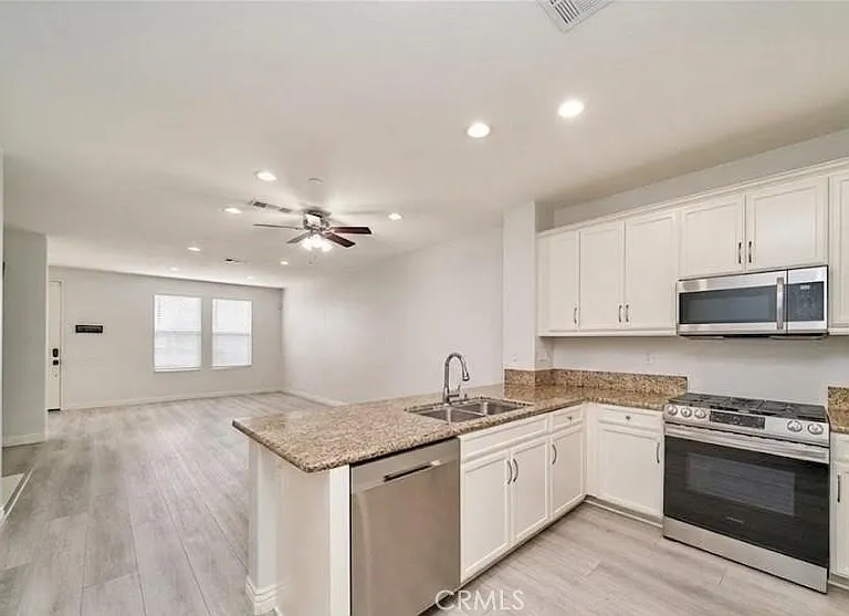 12573 Montaivo Ln — Photo 4