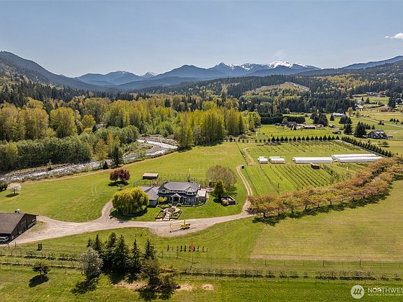 3rd image of 231 River Run Road