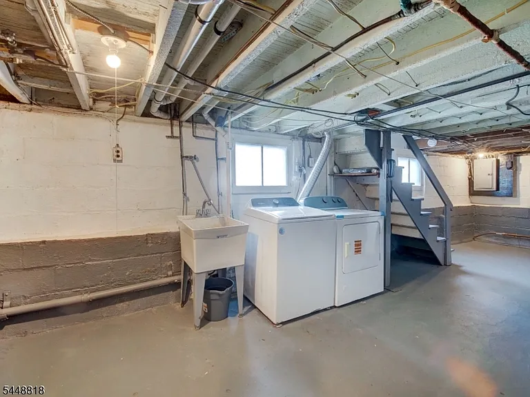 158 Lexington Ave — Photo 4