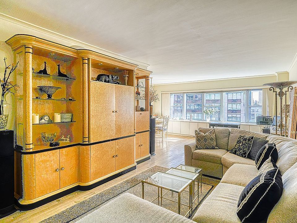 1st image of 360 E 72nd St APT A1208