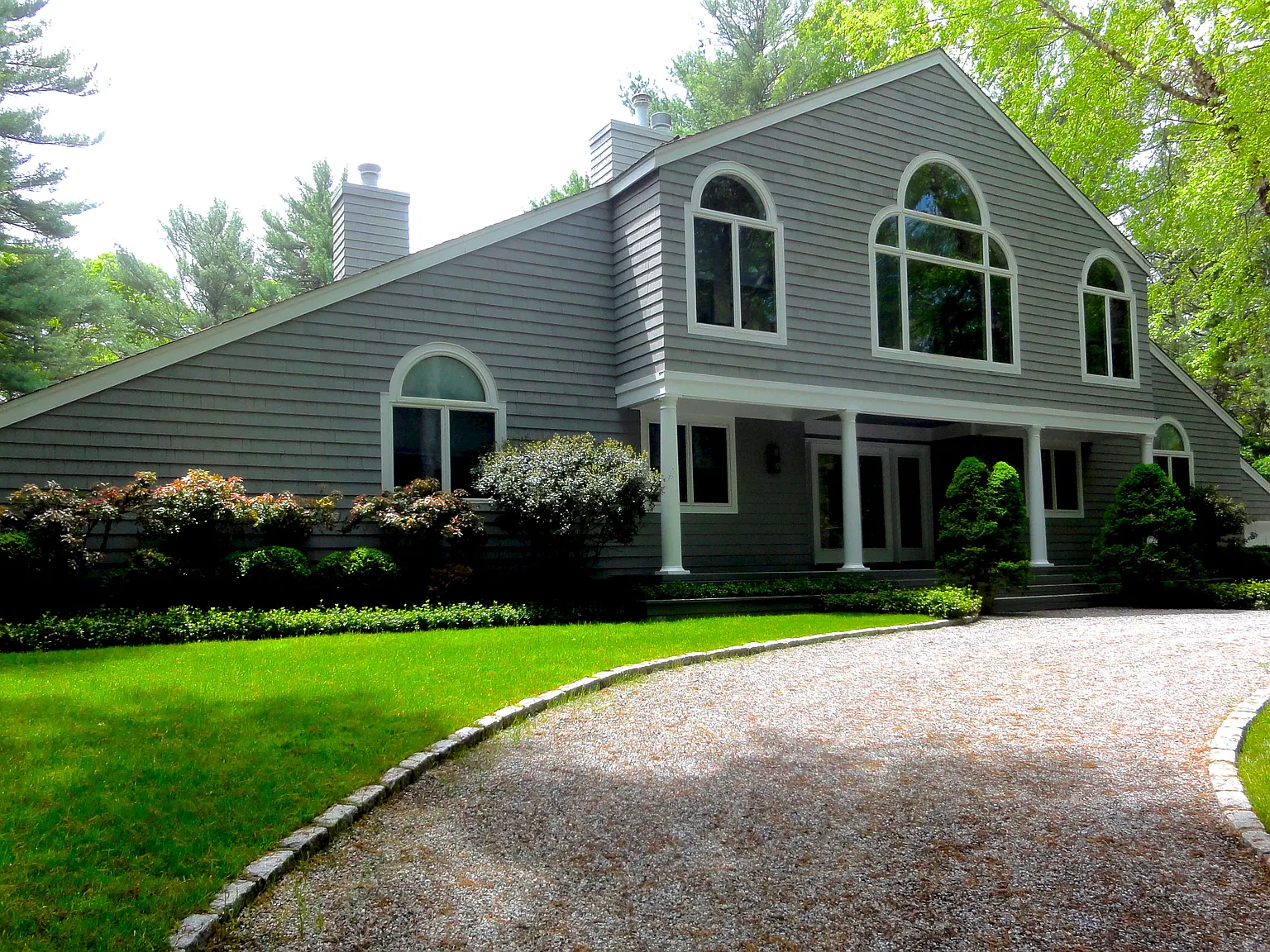 Great East Hampton Modern August Rental — Photo 3