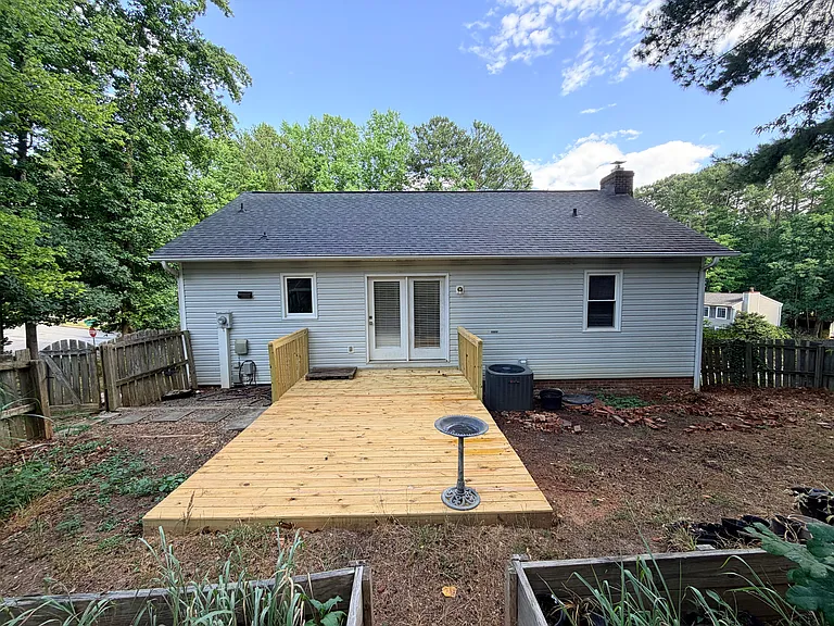 205 Wyatts Pond Ln — Photo 4