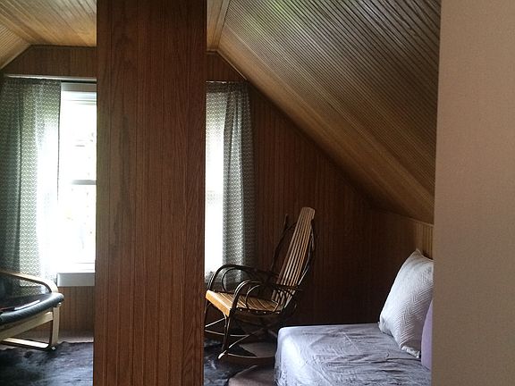 3rd image of 11 Oak Ave #2nd