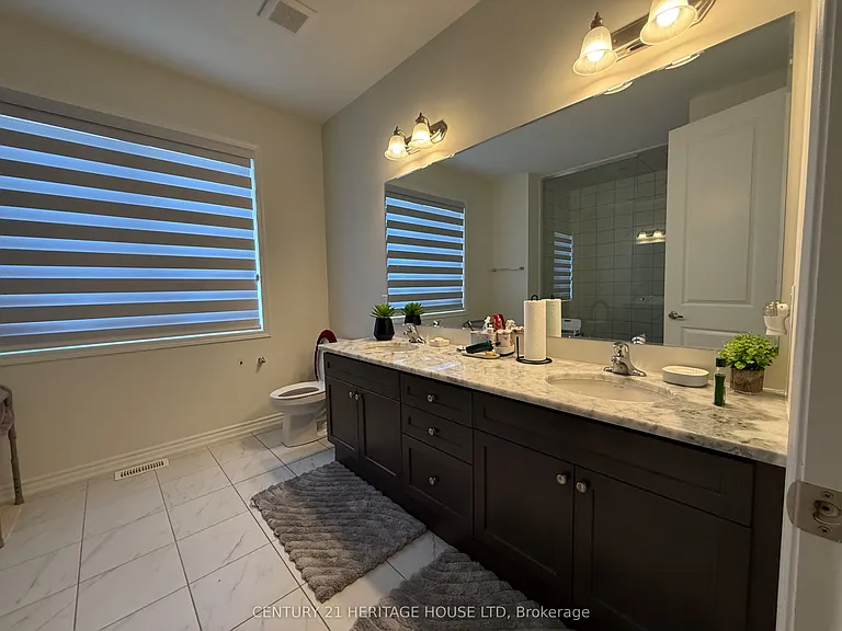 18 Dolucci Cres E — Photo 18