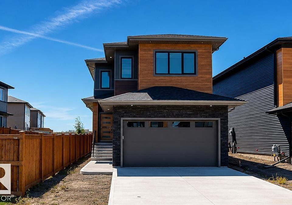 1st image of 51 Grassview Cres