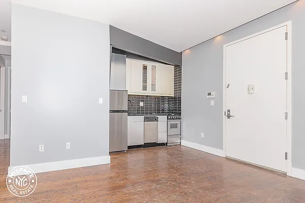 Rented by MySpaceNYC | media 2