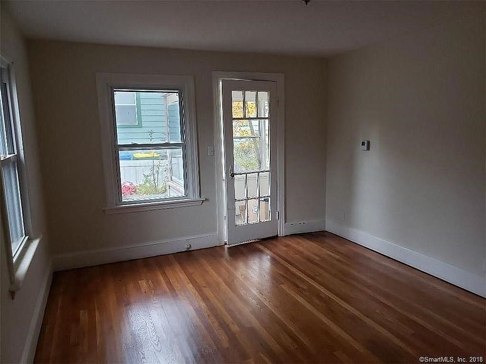 2nd image of 49 Rena Ln