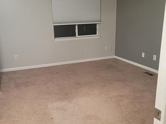 3rd image of 3518 Greenfield Rd #0