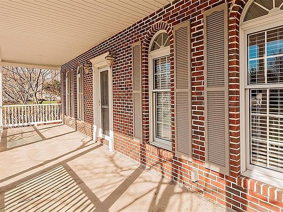 2nd image of 6860 Waterpepper Cir