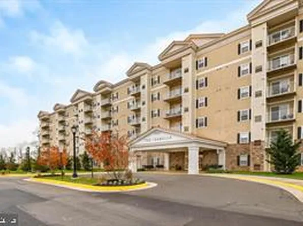 6301 Edsall Rd Unit 407, Alexandria, VA 22312