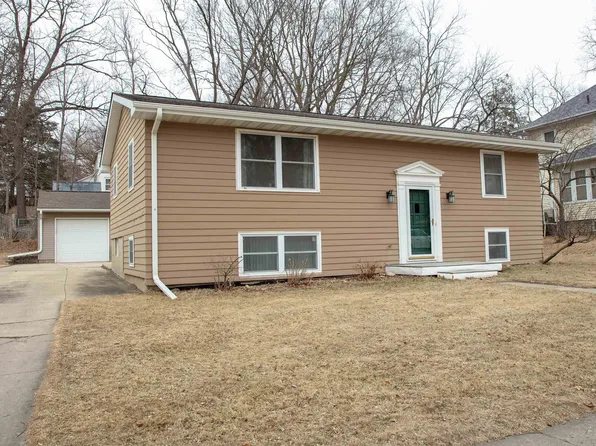 415 2nd Ave NE, Waverly, IA 50677