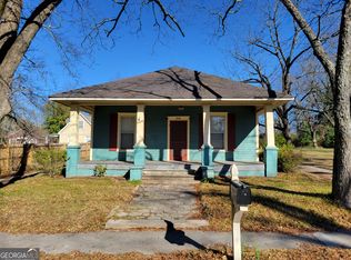 12 E New St, Winder, GA 30680