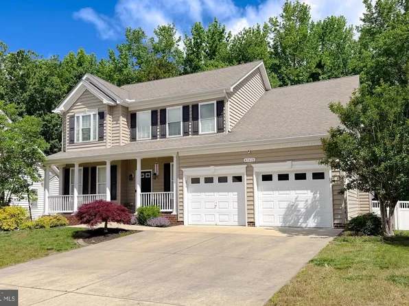 43618 Albatross St, Hollywood, MD 20636