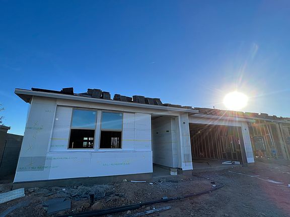 5511 W. Western Star Blvd - Lot 80 - Oasis Interior Image 2
