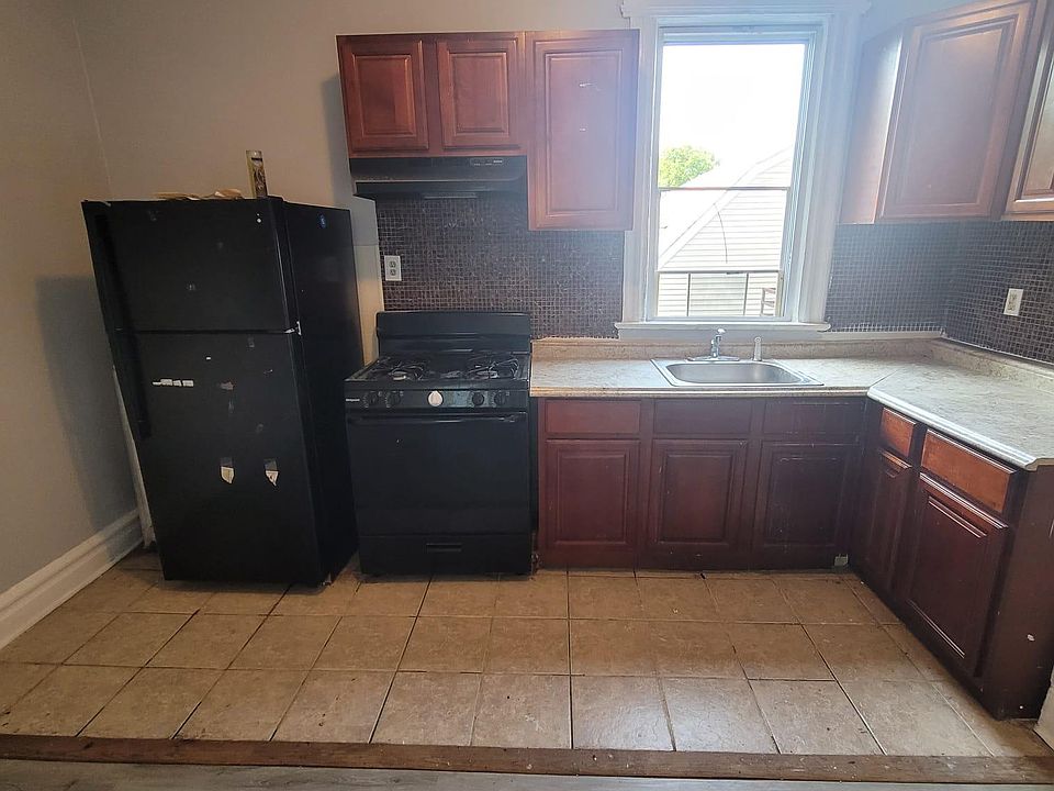 1st image of 40 Columbia Ave #3BC