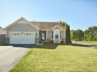 606 Graham Rd, North Aurora, IL 60542