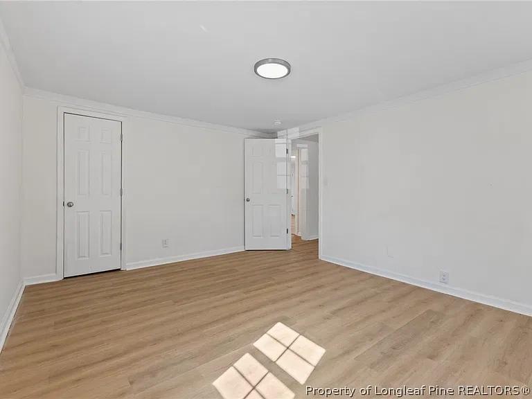 5109 Higgins St — Photo 12
