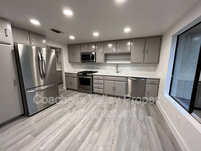 41682 Aventine Ct — Photo 1