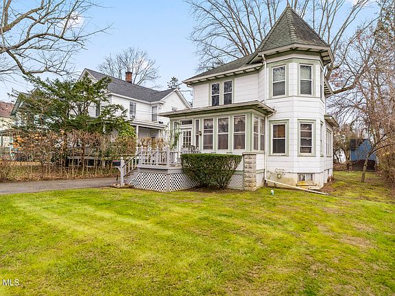 3rd image of 4 Morgan Terrace