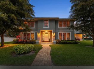 1205 Palm View Ave, Belleair, FL 33756