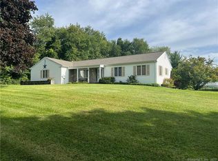 21 Blueberry Hill Rd, Bridgewater, CT 06752