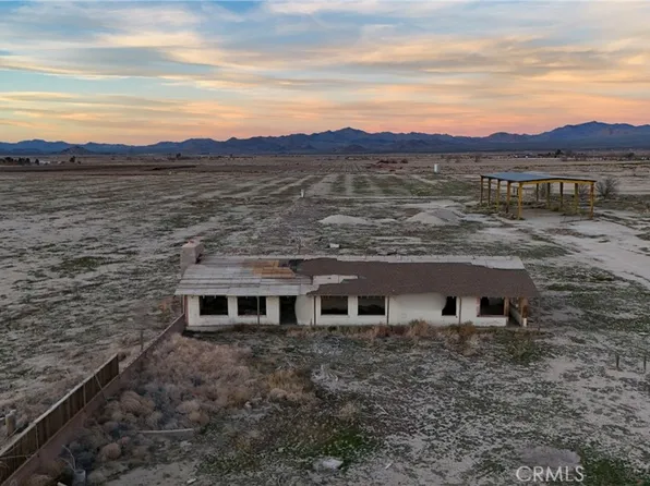 12148 Wilshire Rd, Lucerne Valley, CA 92356