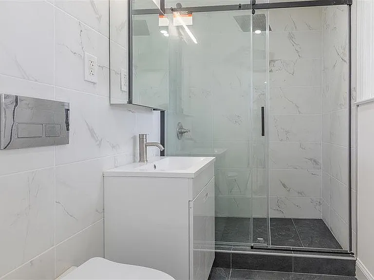 205 Ives St — Photo 3