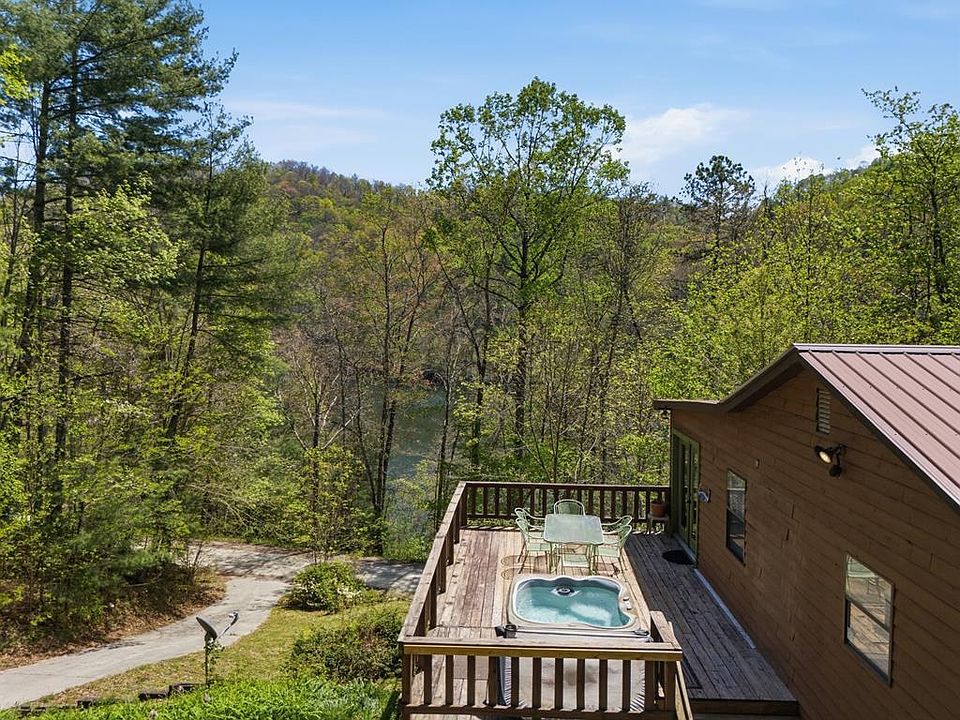 1st image of 4541 Windingstairs Rd