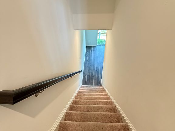 3rd image of 7846 Hope Ct